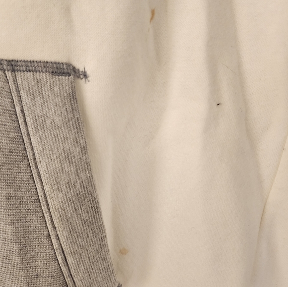 Under Armour Hoodie - Picture 4 of 4